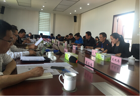 中機(jī)院攜北京軍民融合投資考察團(tuán)一行與安寧市委市政府進(jìn)行座談
